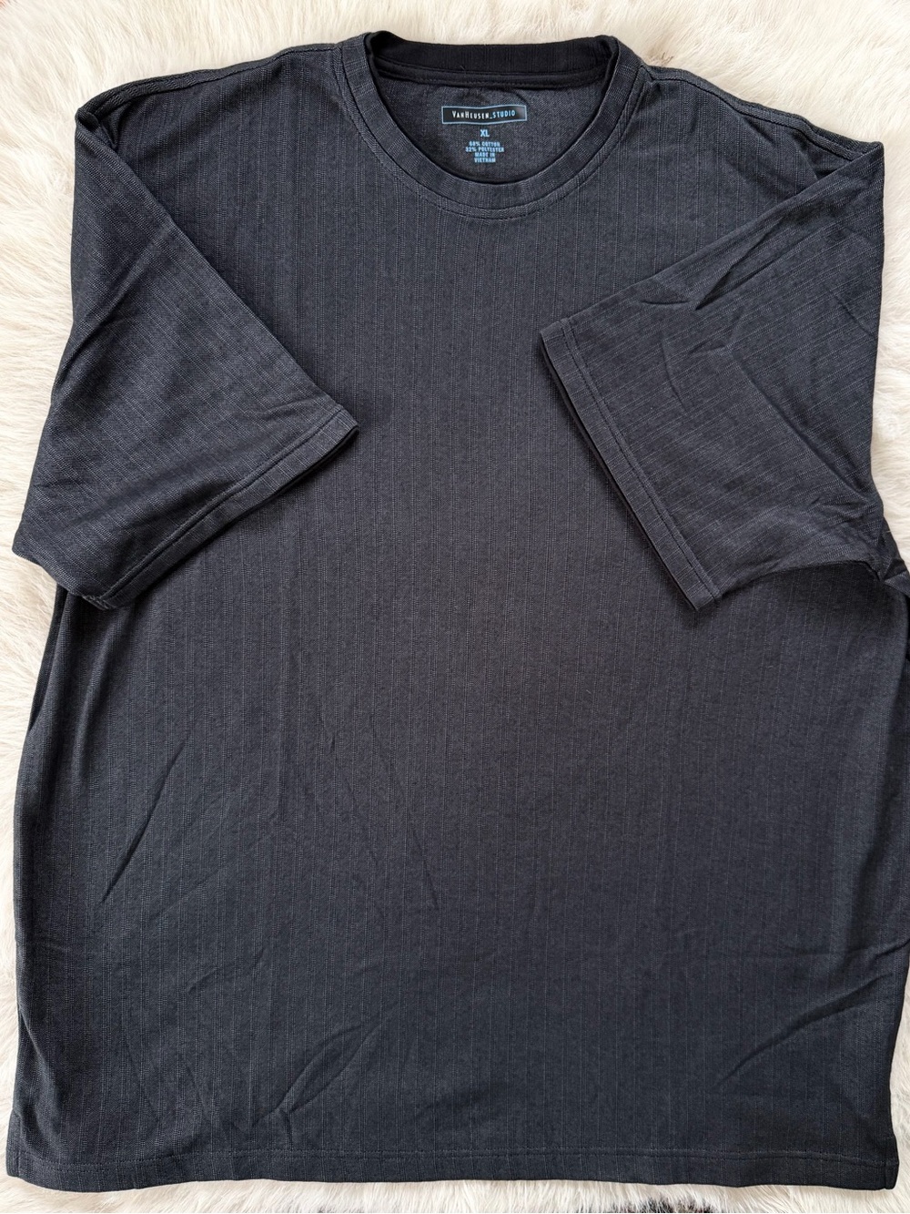 Van Heusen Studio short-sleeve grey crewneck t-shirt men’s size XL NWOT